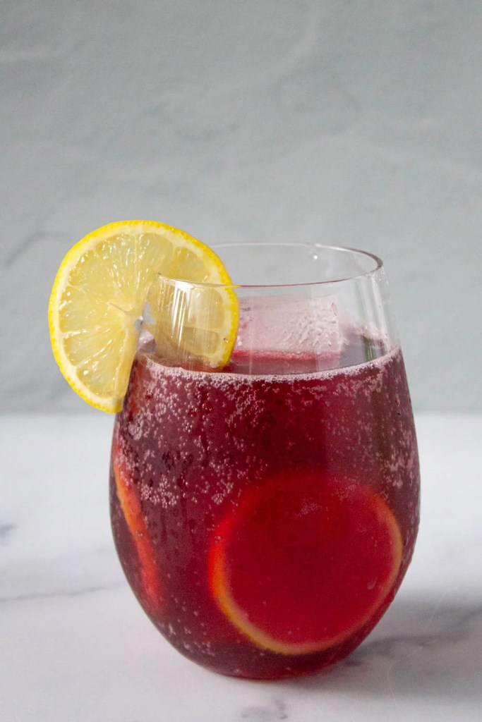 ¿HAY ALGUIEN AHÍ? Tinto de verano, por Ferran&nbsp;Destemple