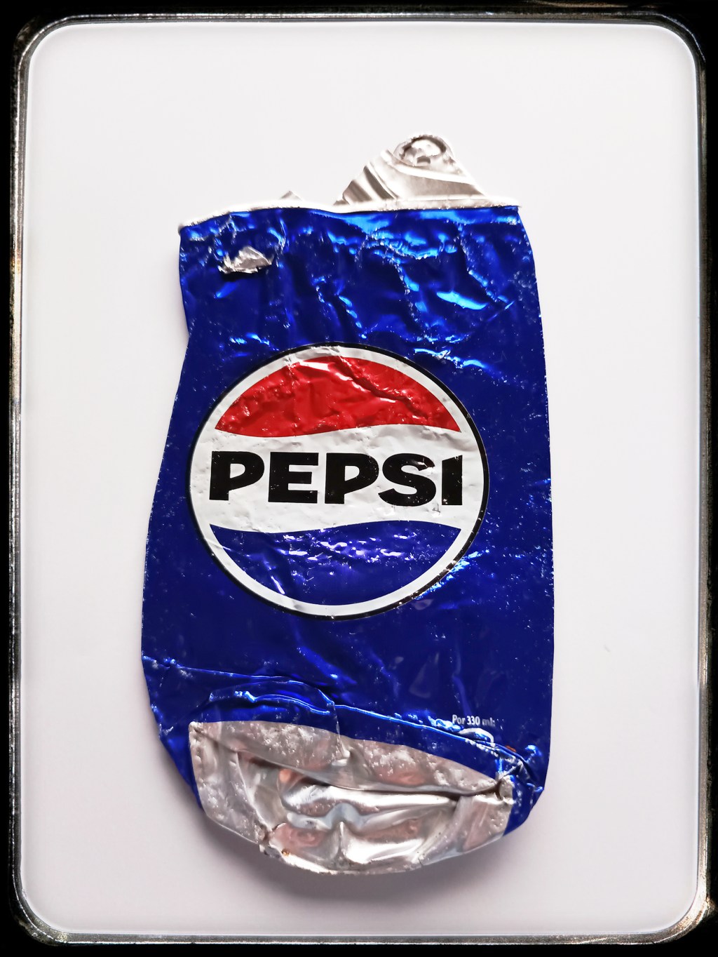 ¿HAY ALGUIEN AHÍ? Conversando con una lata de Pepsi Cola, por Ferran&nbsp;Destemple.